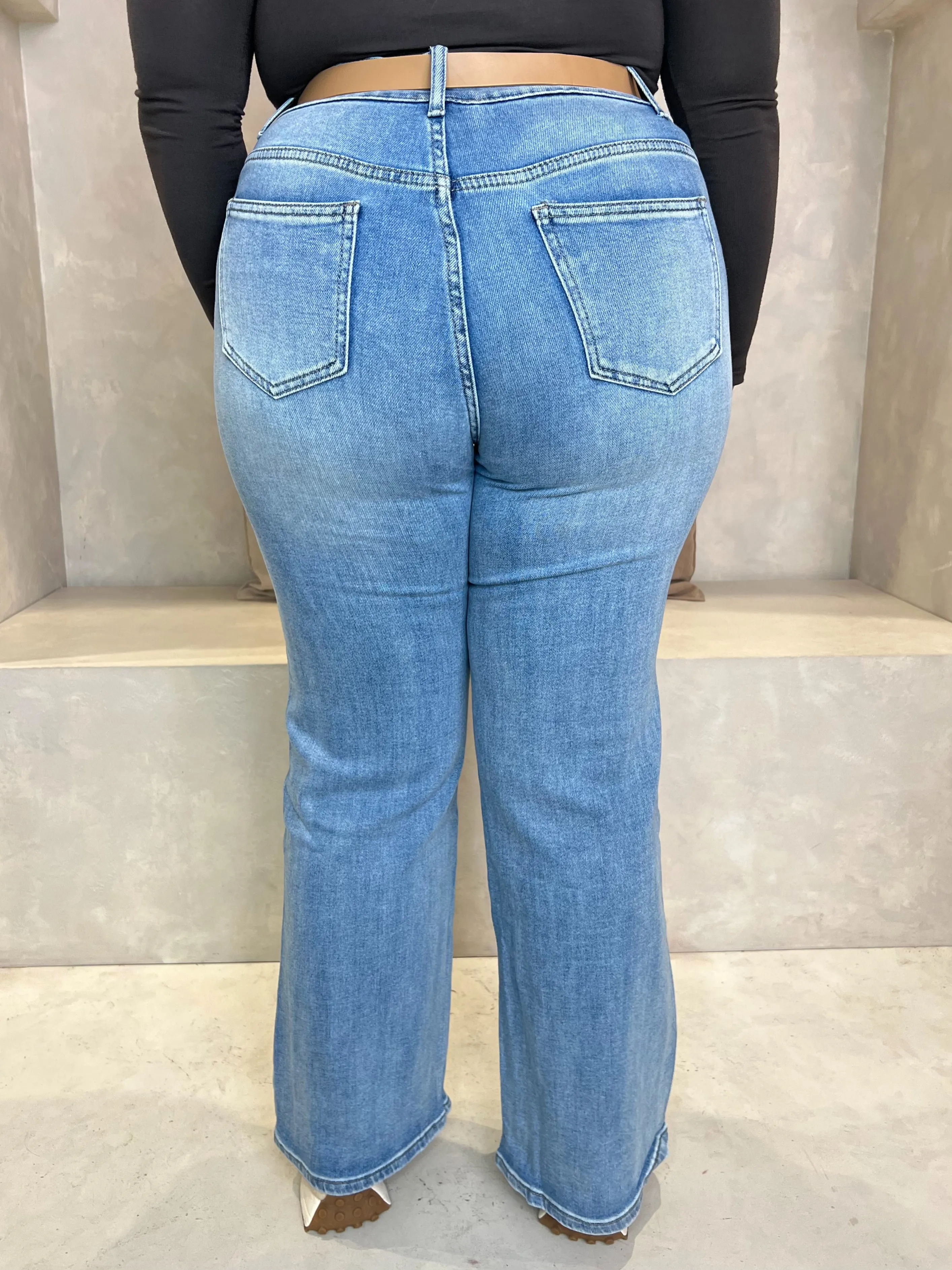 Curve Wide Leg Stretch Jeans With Belt