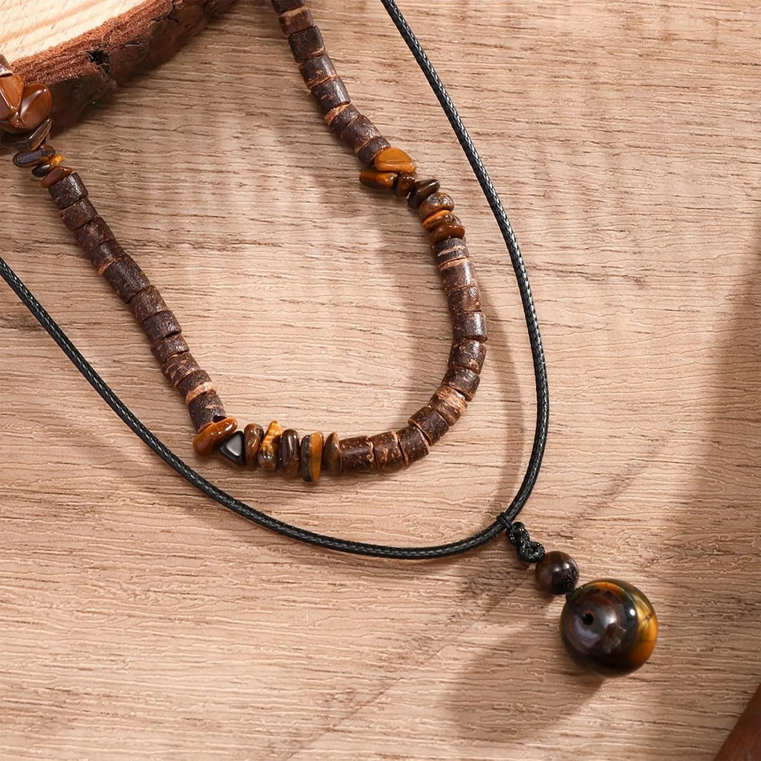 Necklace for Men Puka Shell Necklace Men Summer Surfer Necklaces Beaded Choker Beach Essentials Holiday Jewelry for Vacation Summer Outfits for Man Son Husband